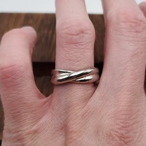 Size 8 925 Sterling Silver Crossing Pattern Cool Ring